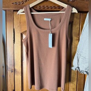 Neuflora Truckee Tank in Bronze